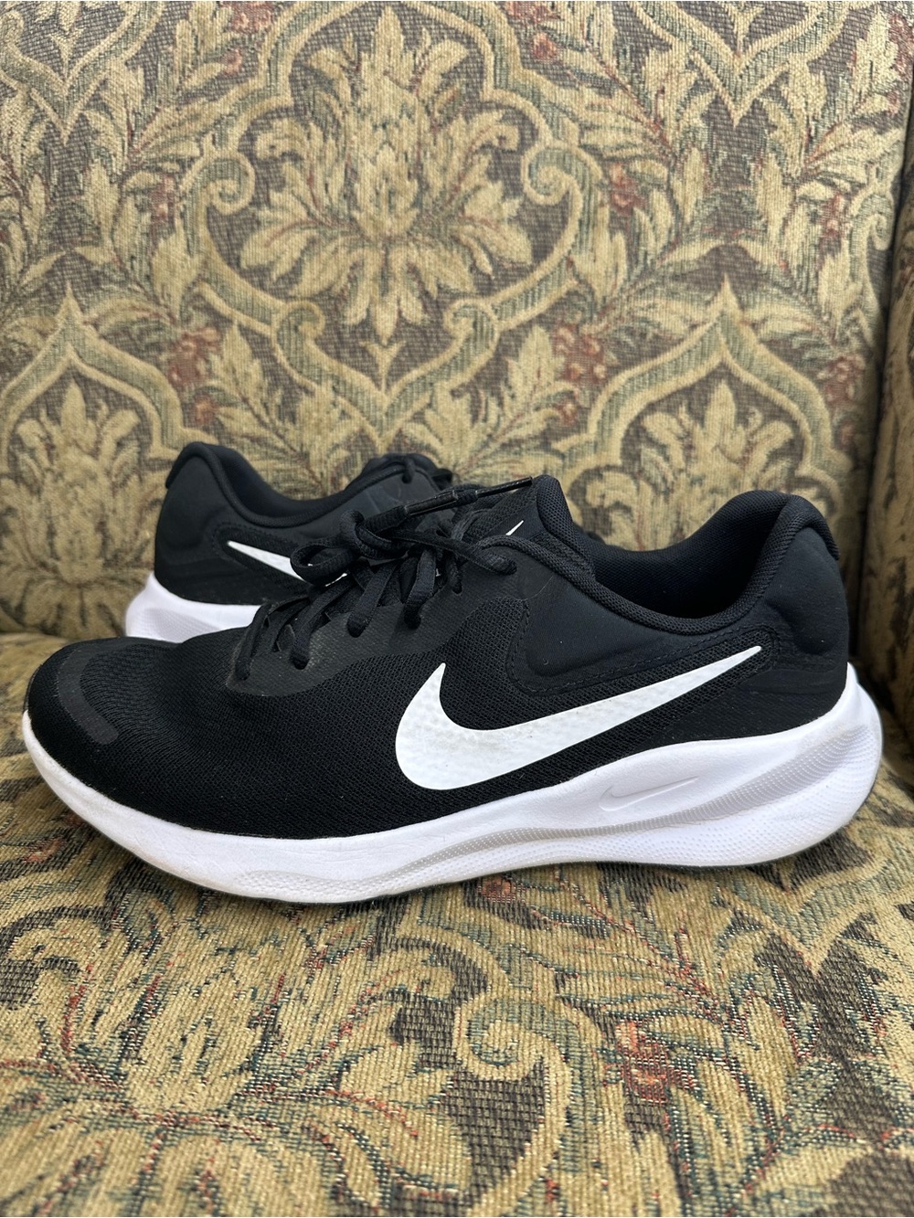Nike revolution 7 black white mens casual running walking shoes size 11 men’s